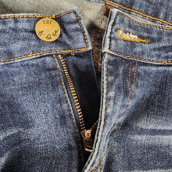 Kut from the Kloth Jeans Crop Catherine Boyfriend Distressed Medium Wash Size 6 - Picture 5 of 16